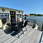 Island-dreams Hausboote Groth & Rhin *