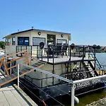 Semesterbostad Island-dreams Hausboote Groth & Rhin *