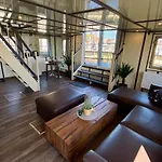 Semesterbostad Island-dreams Hausboote Groth & Rhin