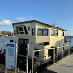 別荘 Island-dreams Hausboote Groth & Rhin *
