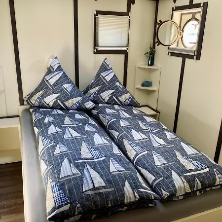 Дом отдыха Island-dreams Hausboote Groth & Rhin