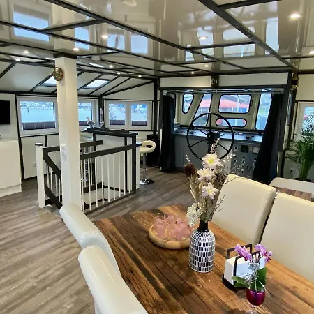 Island-dreams Hausboote Groth&rhin Ferienhaus *