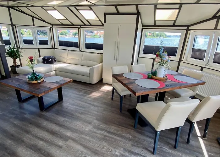 Vakantiehuis Island-dreams Hausboote Groth & Rhin *