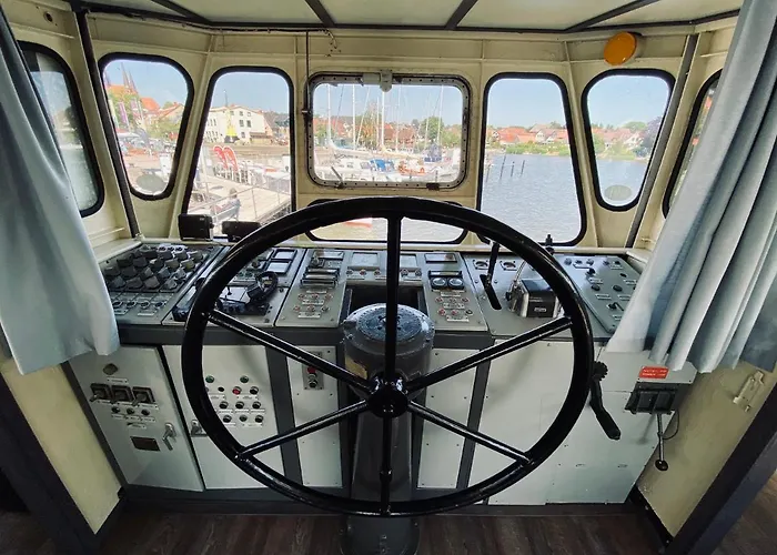 Island-dreams Hausboote Groth & Rhin * Schleswig