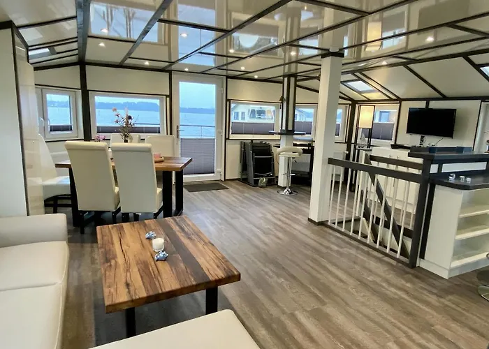 Island-dreams Hausboote Groth & Rhin Feriehus Slesvig